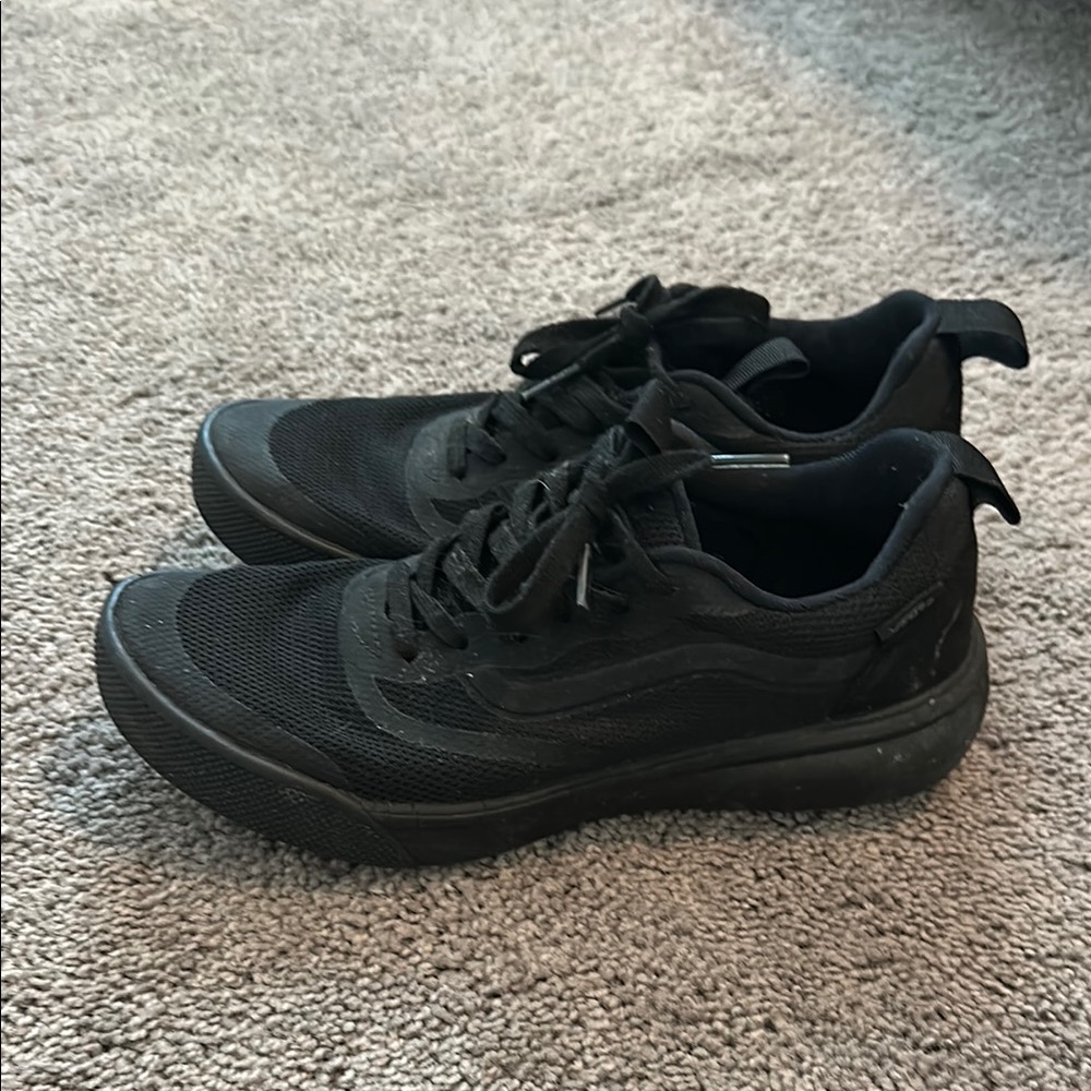 Unisex Vans Black Athletic Shoes